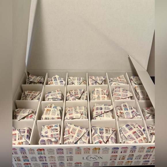 Lenox Spice Village 24-Piece Spice Jar Set - 2025 - New in Box! - Picture 5 of 7